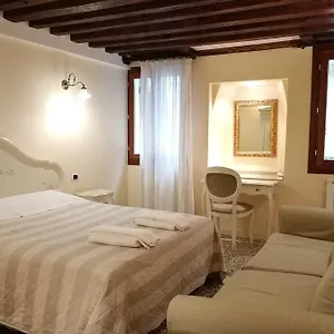 Ca' Venere Cannaregio Benátky